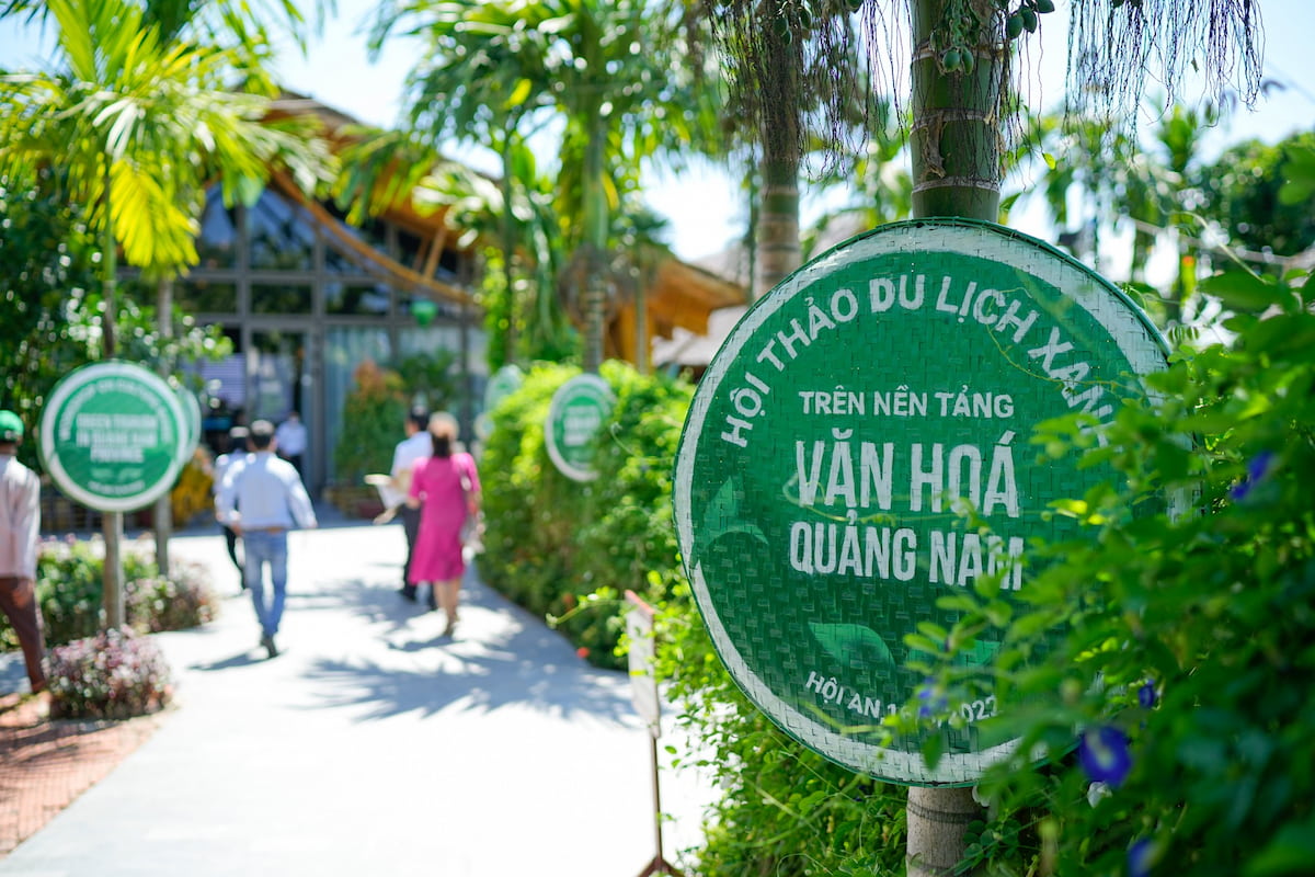 Chuỗi hoạt động gồm hội thảo và trưng bày các sản phẩm nông nghiệp xanh trong một không gian eco dậm nét văn hóa Quảng Nam